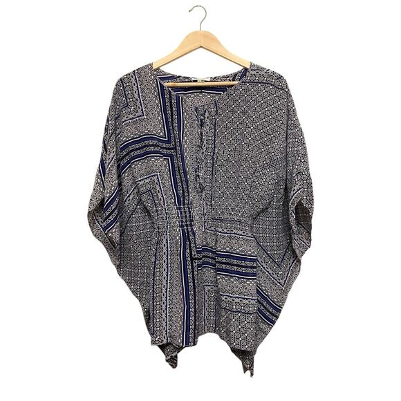 Tyler Boe 100% Silk Blouse‎ Top Women Size Large Blue White Tassels Boho Flowy - Picture 1 of 6